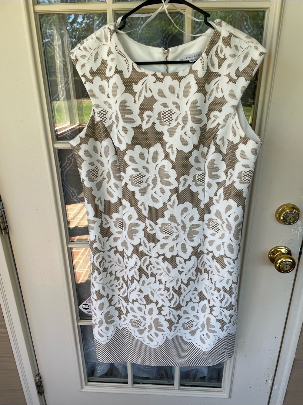 Sandra Darren Size 16 White Taupe Floral Lace Mesh Sheath Dress 🤍